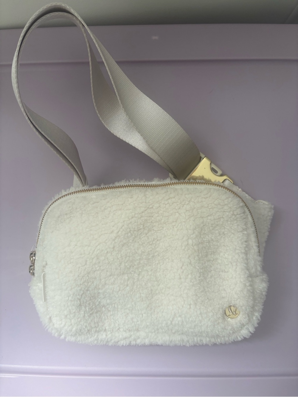Women's Cream Sherpa Crossbody Bag - lululemon athletica